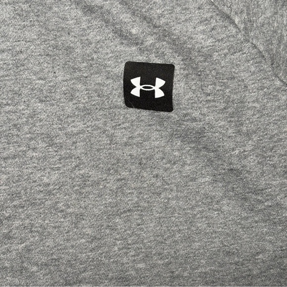 Under Armour Men’s XL Gray Pullover Hoodie Sweatshirt - Picture 3 of 9